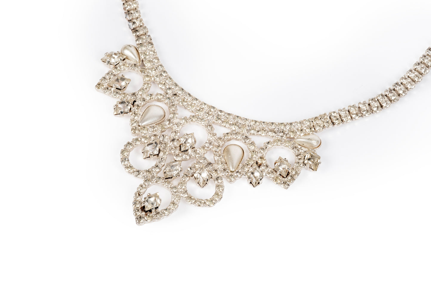 Crown necklace with crystals and teardrop beads