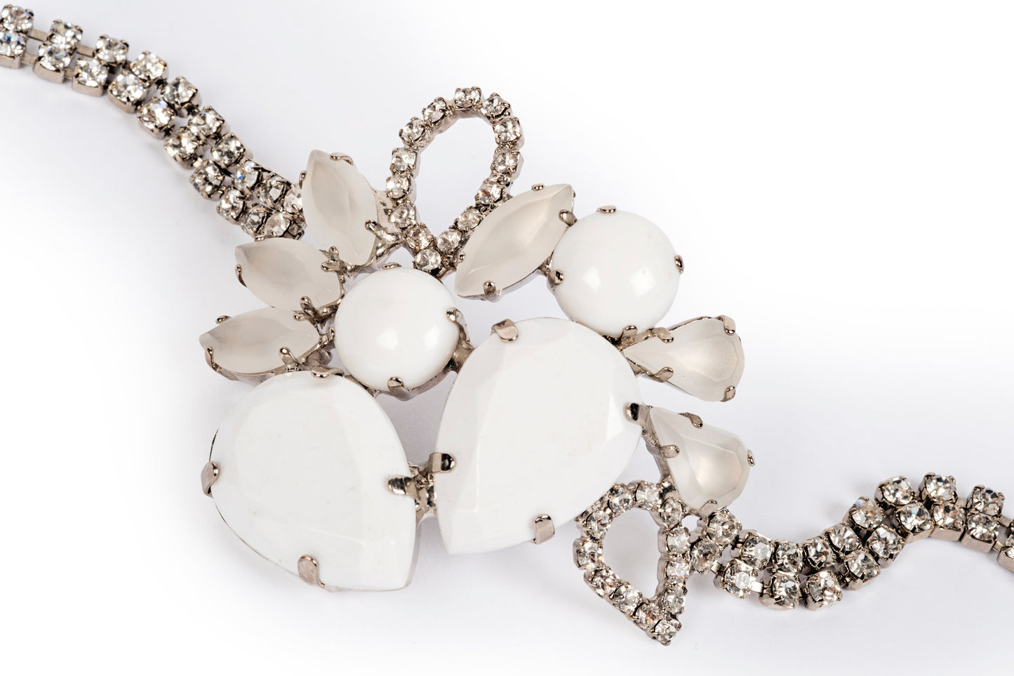 Bracciale fiori con cristalli e pietre navette e goccia
