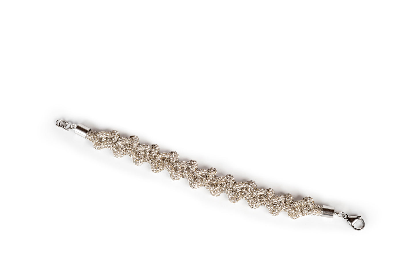 Alternate weave bracelet