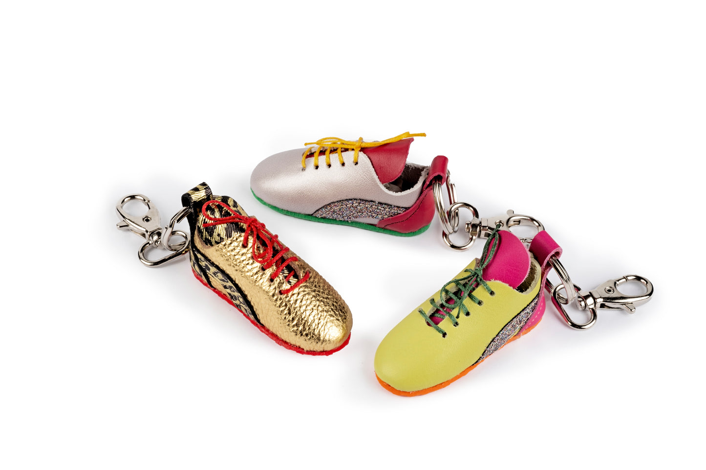 Spotted gold tennis shoe keychain