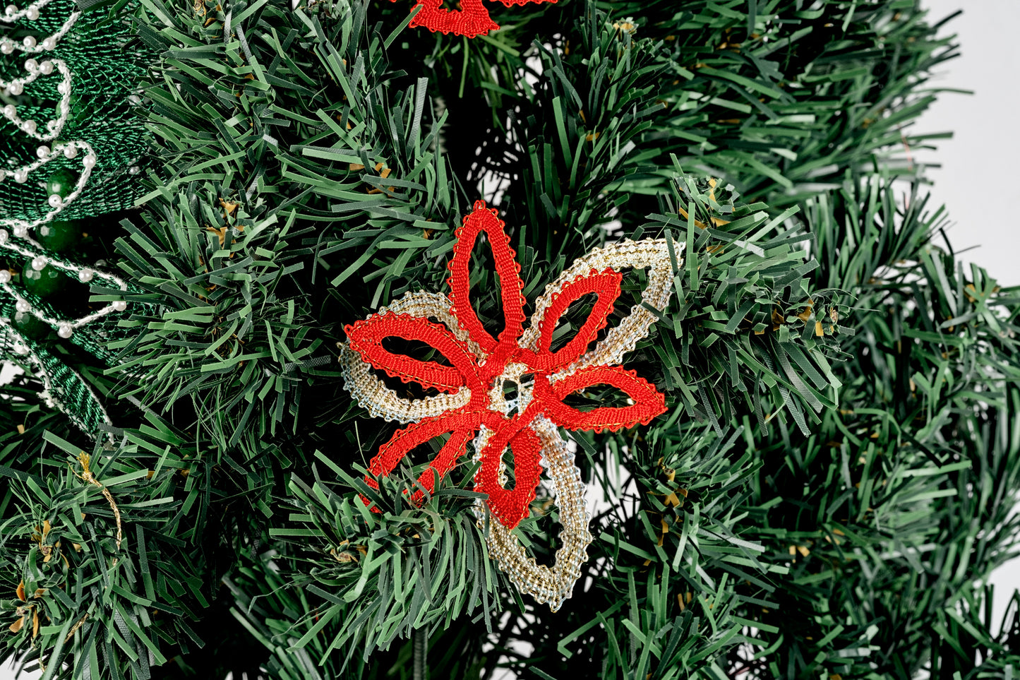 Lace flower decoration for Christmas tree