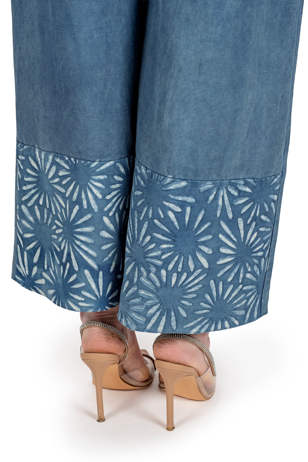 Completo Indigo Soul, shantung di seta a tintura naturale
